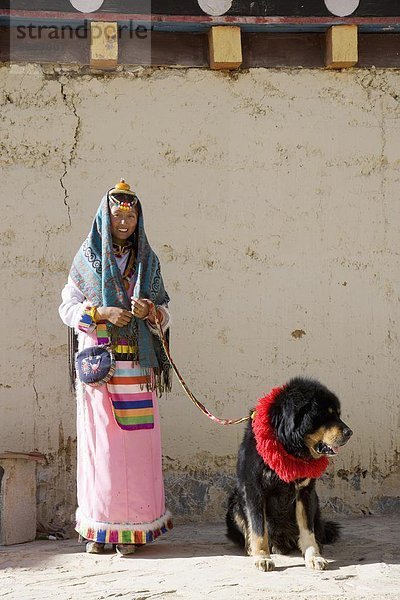 Frau  Mensch  Menschen  Hund  China  Ethnisches Erscheinungsbild  Asien