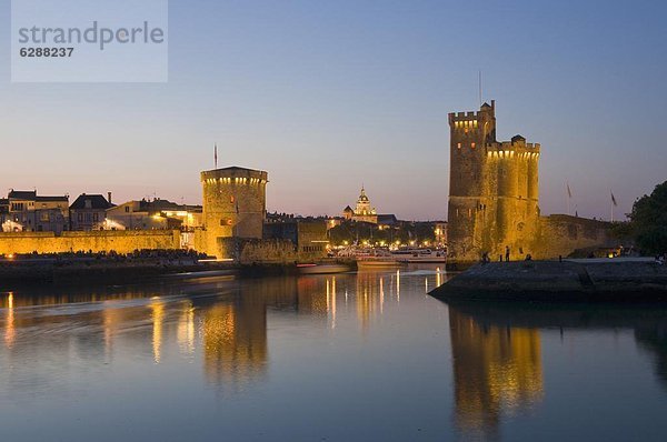 Hafen Frankreich Europa Eingang antik Charente-Maritime Abenddämmerung