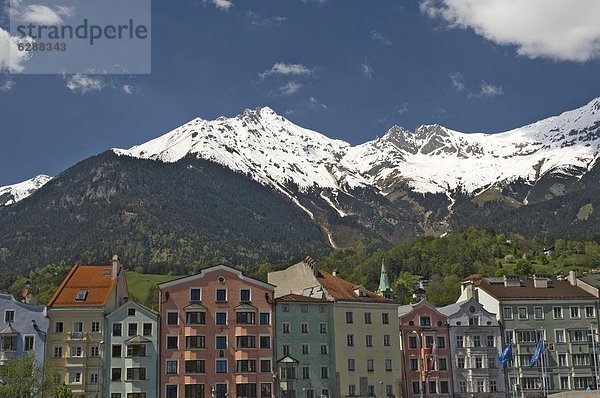 Farbaufnahme Farbe Europa Berg Gebäude Süßigkeit Österreich Hintergrundbild Innsbruck Schnee