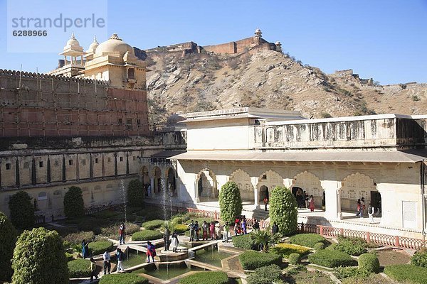 über  Palast  Schloß  Schlösser  Sieg  Gewinn  Garten  Festung  Bernstein  Asien  Indien  Jaipur  Rajasthan