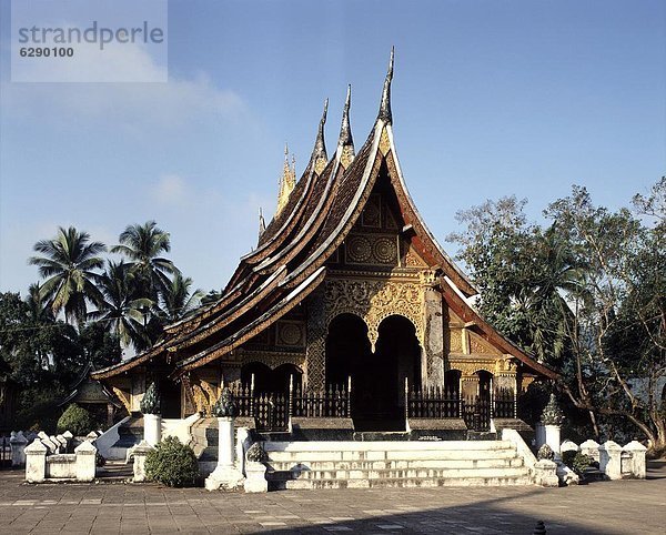 bauen  fünfstöckig  Buddhismus  König - Monarchie  Südostasien  UNESCO-Welterbe  Vietnam  Asien  Laos  Luang Prabang