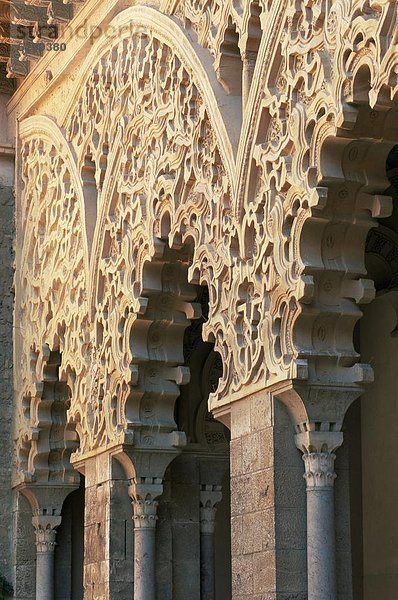 Europa  Architektur  Schwierigkeit  Veranda  schnitzen  Aragonien  maurisch  Spanien  Zaragoza
