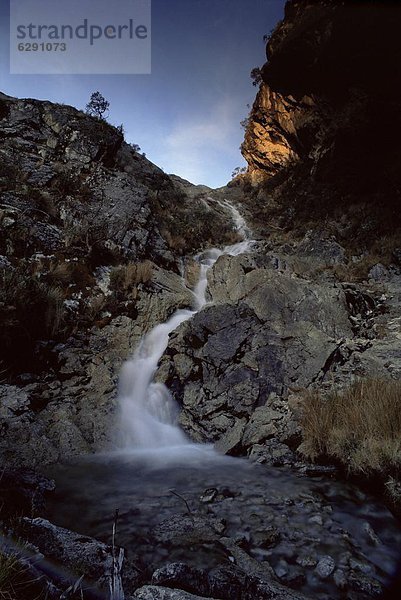 Wasser  rennen  Gletscher  Anden  Peru  Südamerika