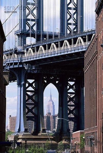 Vereinigte Staaten von Amerika  USA  Gebäude  Brücke  Nordamerika  New York City  Brooklyn  Manhattan  New York State