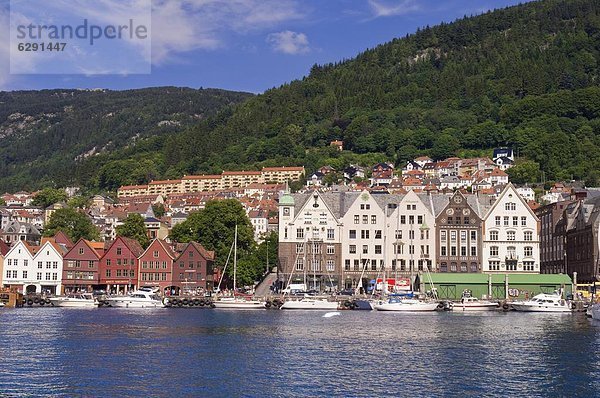 Das historische Viertel Bryggen in Bergen  Norwegen  Skandinavien  Europa