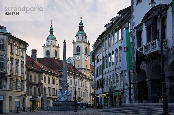 Ljubljana Hauptstadt Europa Straße Stadt Kathedrale Ansicht vorwärts alt Slowenien