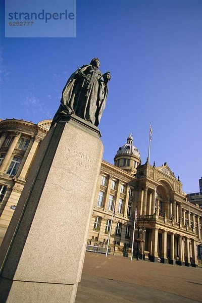 Europa Wohnhaus Großbritannien Statue Königin Birmingham England