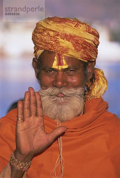 Portrait  Mann  See  Heiligkeit  Hinduismus  Asien  Indien  Wallfahrt  Pushkar