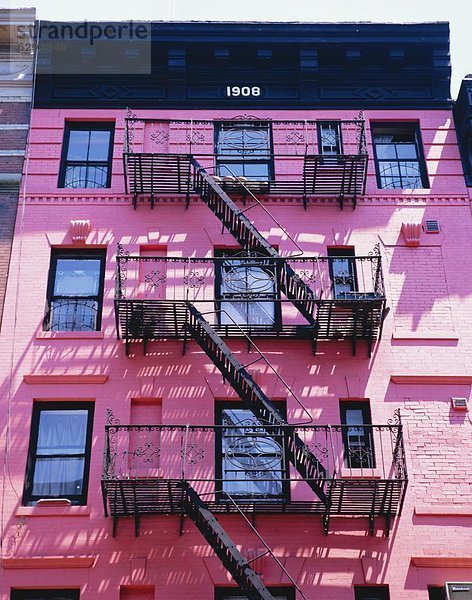 Stufe Vereinigte Staaten von Amerika USA Fassade Hausfassade Nordamerika pink New York City New York State