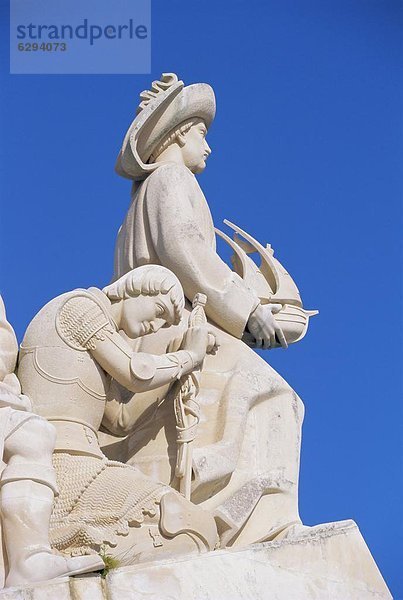 Lissabon  Hauptstadt  Europa  Entdeckung  Monument  Fluss  Navigation  Schiffsbug  Belem  Bank  Kreditinstitut  Banken  Portugal