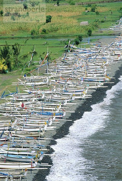 Strand  Boot  bunt  angeln  Indonesien