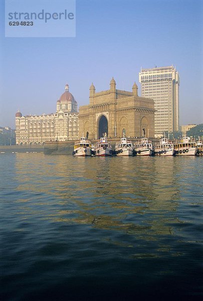 Hotel  Brücke  Eingang  Indien