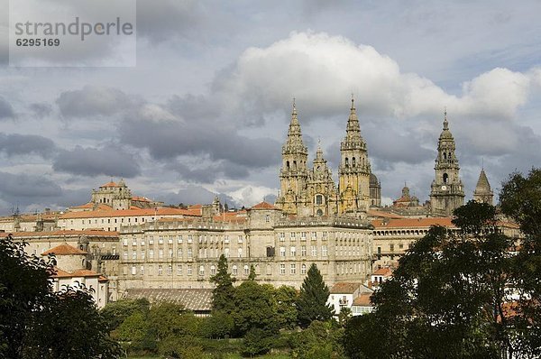 Europa Kathedrale Palast Schloß Schlösser Fokus auf den Vordergrund Fokus auf dem Vordergrund Galicien Santiago de Compostela Spanien