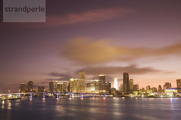 Vereinigte Staaten von Amerika  USA  Skyline  Skylines  sehen  Nordamerika  Damm  Florida  Miami