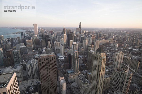 Vereinigte Staaten von Amerika  USA  nehmen  Gebäude  Nordamerika  John Hancock Tower  Chicago  Abenddämmerung  Illinois