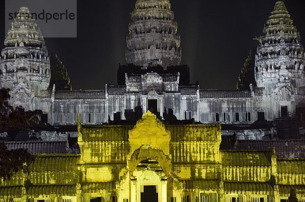 beleuchtet  Beleuchtung  Licht  Südostasien  UNESCO-Welterbe  Vietnam  Asien  Kambodscha  Show  Siem Reap