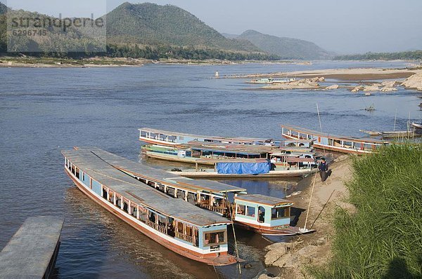 Tourist  Boot  Höhle  Südostasien  Vietnam  Asien  Laos