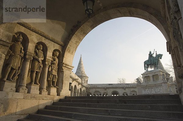 Budapest  Hauptstadt  Europa  Sonnenuntergang  Statue  Ungarn