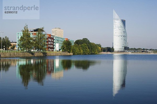 Hans Bank auf dem Fluss Daugava  Riga  Lettland  Baltikum  Europa