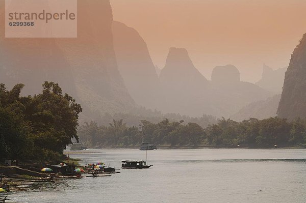 Yangshuo  Li Fluss  Provinz Guangxi  China  Asien