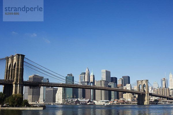 Vereinigte Staaten von Amerika  USA  New York City  Brücke  Nordamerika  Brooklyn  East River