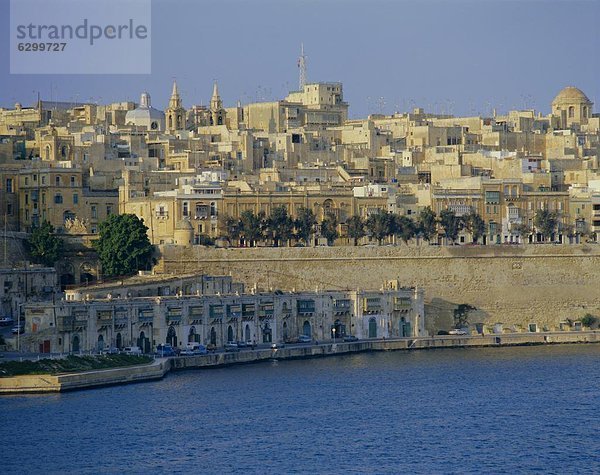 hinter  Valletta  Hauptstadt  Europa  Kirche  Luciafest  Malta