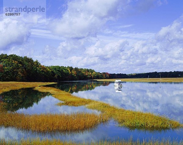 Vereinigte Staaten von Amerika  USA  nahe  Stilleben  still  stills  Stillleben  Wasser  Himmel  Spiegelung  Neuengland  Kennebunkport  Maine