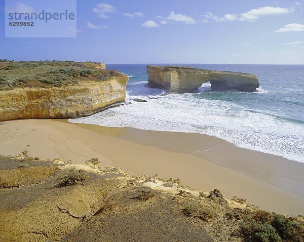 Rock-Formation bekannt als London Bridge  Great Ocean Road  Victoria  Australien