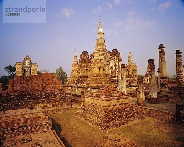 Geschichtspark Sukhothai  Thailand  Wat Mahathat