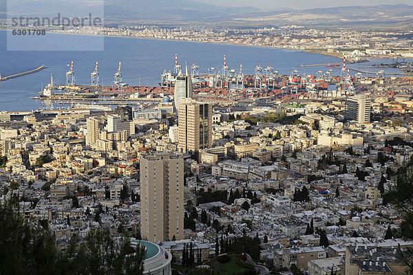 Blick über Haifa  Israel  Naher Osten