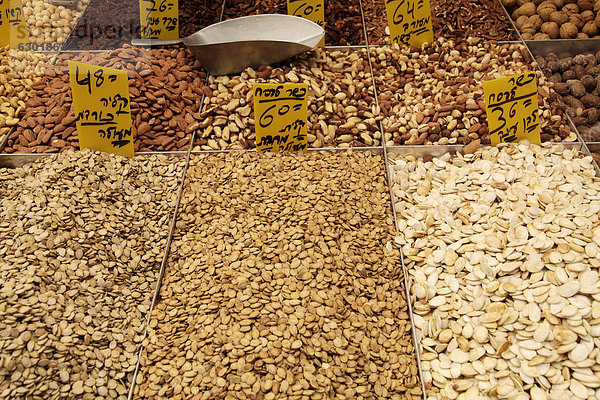 Nüsse zum Verkauf  Markt  Jerusalem  Israel  Naher Osten