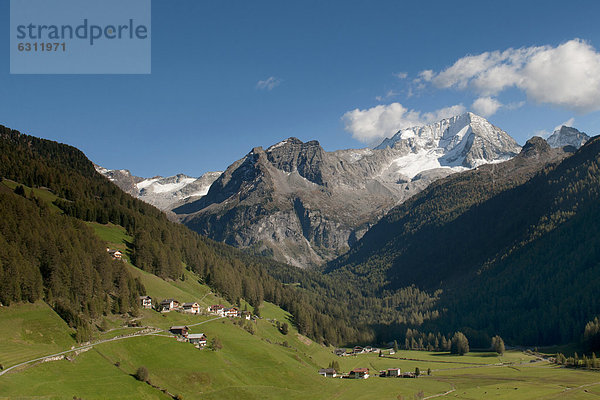 Berglandschaft in den Zillertaler Alpen  Südtirol  Italien