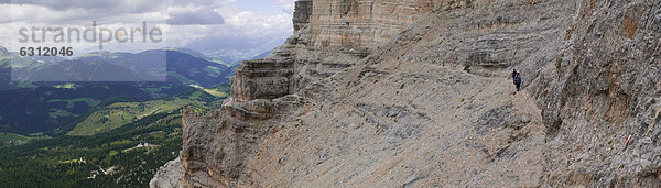 Steilwand des Heiligkreuzkofel  Dolomiten  Südtirol  Italien