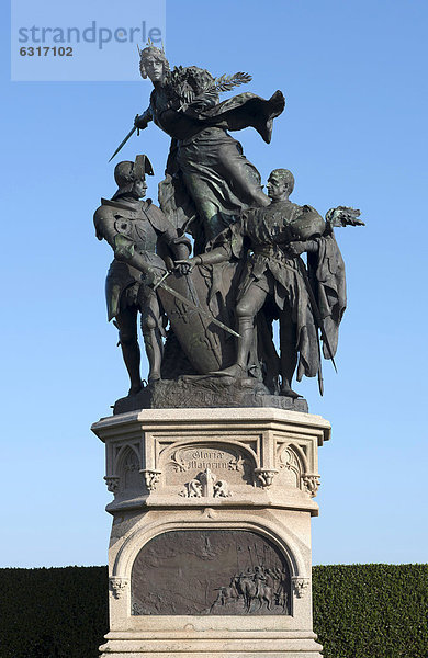 Denkmal von 1903 von Arthur le Duc zur Schlacht von Formigny  Sieg Frankreichs über England im 100jährigen Krieg  Normandie  Frankreich  Europa