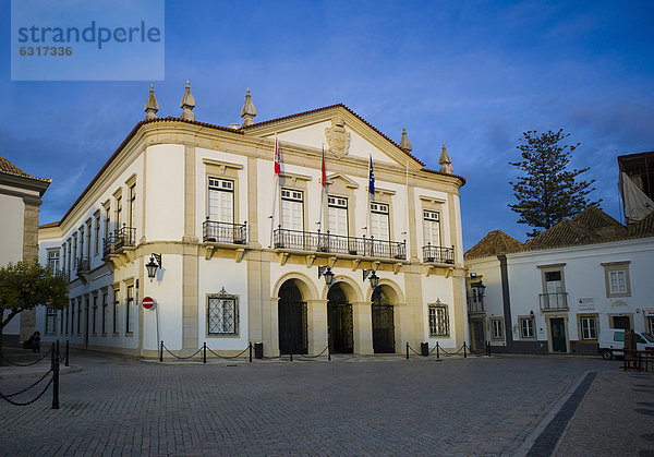 Rathaus  Altstadt  Faro  Algarve  Portugal  Europa
