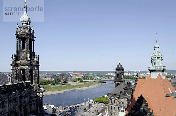 Blick auf Elbe vom Hausmannsturm  Dresden  Elbflorenz  Sachsen  Deutschland  Europa