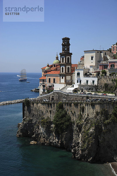 Atrani an der Amalfiküste  Kampanien  Italien  Europa