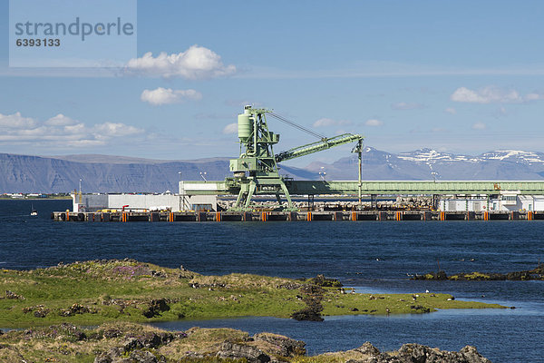 Aluminiumfabrik  Ort StraumsvÌk  Halbinsel Reykjanes  Island  Europa  ÖffentlicherGrund