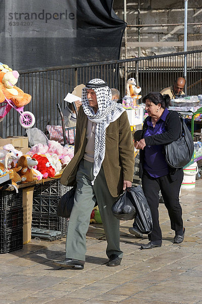 Palästinenser am Damaskustor  Arabisches Viertel  Jerusalem  Israel  Vorderasien  Naher Osten