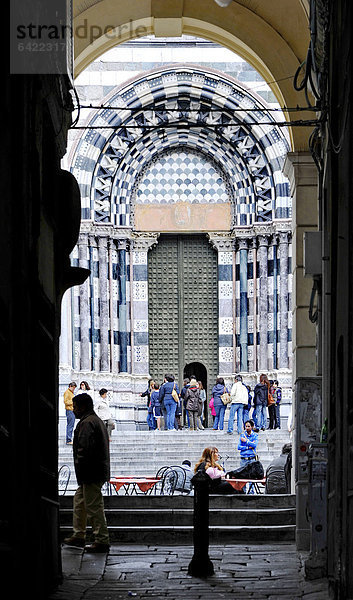 Detail Details Ausschnitt Ausschnitte Kathedrale Fassade Hausfassade Genua Italien Ligurien