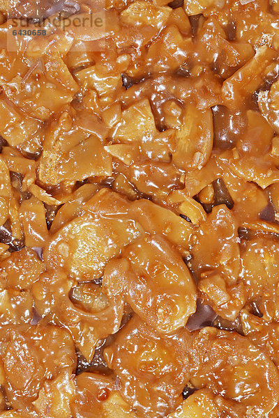 Krokant  Krokantschokolade  Nüsse  caramelisiert