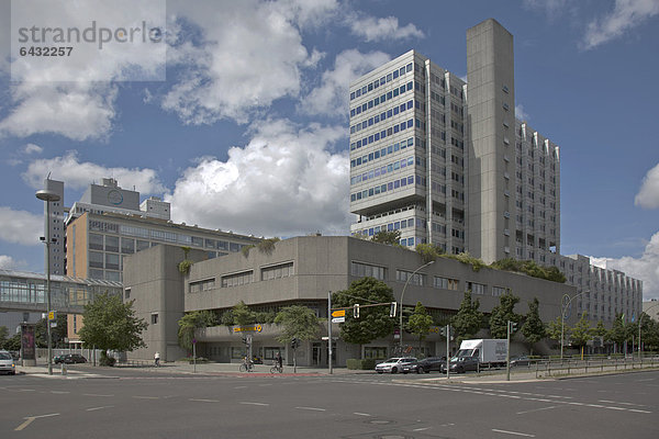 Verwaltungs- und Laborgebäude der Bayer HealthCare Pharmaceuticals in Berlin-Wedding  Berlin  Deutschland  Europa