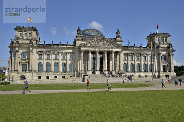 Reichstagsgebäude  Regierungsviertel  Berlin  Deutschland  Europa  ÖffentlicherGrund