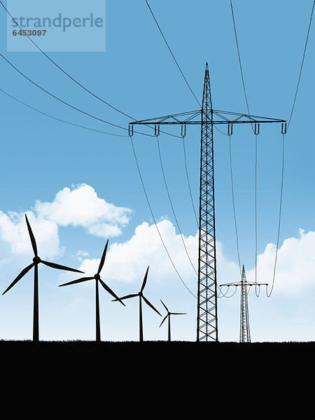 Strommasten und Windkraftanlagen
