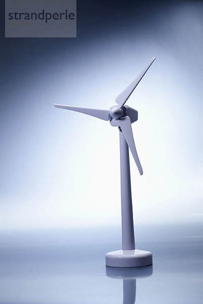 Ein Modell einer Windkraftanlage