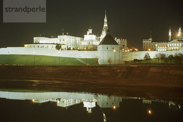 Komplex des Kasaner Kremls bei Nacht