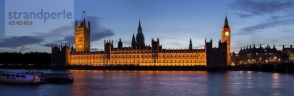 Houses of Parliament mit Big Ben und Themse  Westminster  London  England  Großbritannien  Europa