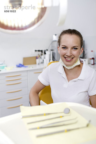 Germany  Brandenburg  Strausberg  Dentist smiling  portrait