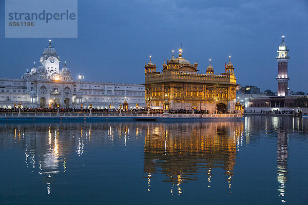 Indien  Punjab  Amritsar  Blick auf den Goldenen Tempel