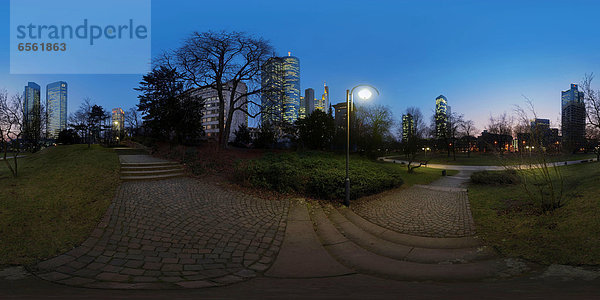 Bankenviertel zur blauen Stunde  Frankfurt am Main  Deutschland